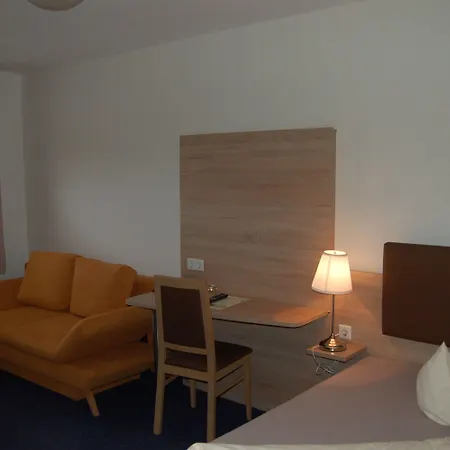 Hotel-restaurant Ammertmann מלון גרונאו