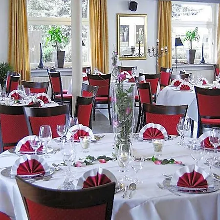 מלון Hotel-restaurant Ammertmann 3*