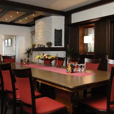 מלון Hotel-restaurant Ammertmann 3*